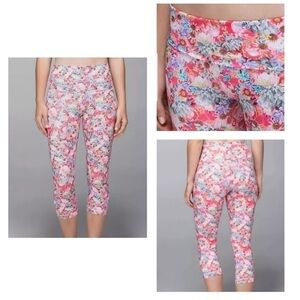 Lululemon Wunder under high rise crop - flowabunga print - size 6